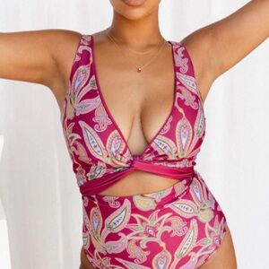 NWT. BAIIA Sangria Pink reversible bathing Suit